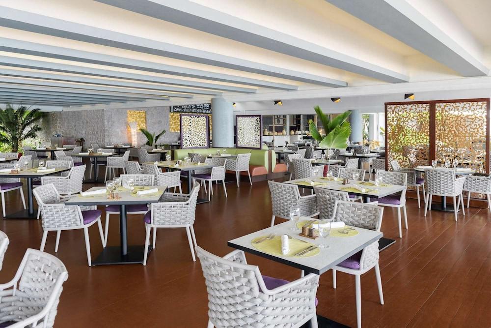 อวานี บาร์บารอน ซีเชลส์ รีสอร์ต Hotel Grand Anse  ภายนอก รูปภาพ