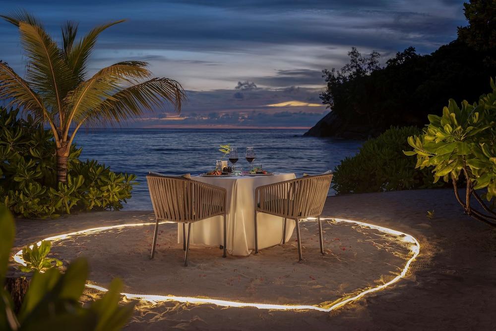 อวานี บาร์บารอน ซีเชลส์ รีสอร์ต Hotel Grand Anse  ภายนอก รูปภาพ